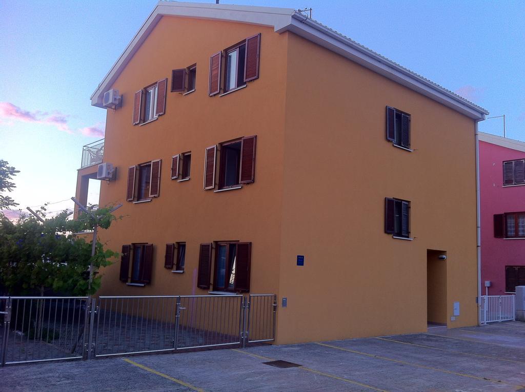 Apartments Leona & David Malinska Rom bilde
